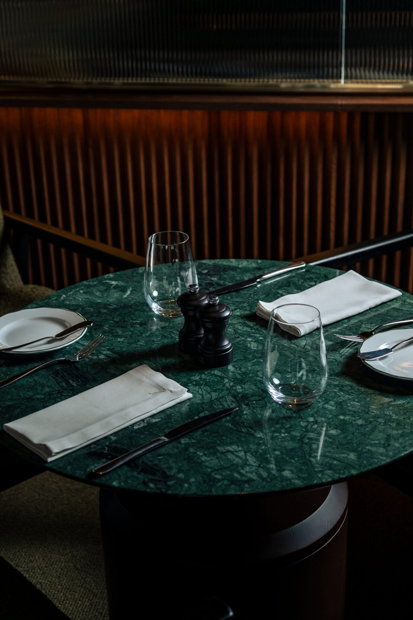 F&B product photography of Vince Miklos, empty atmospheric table