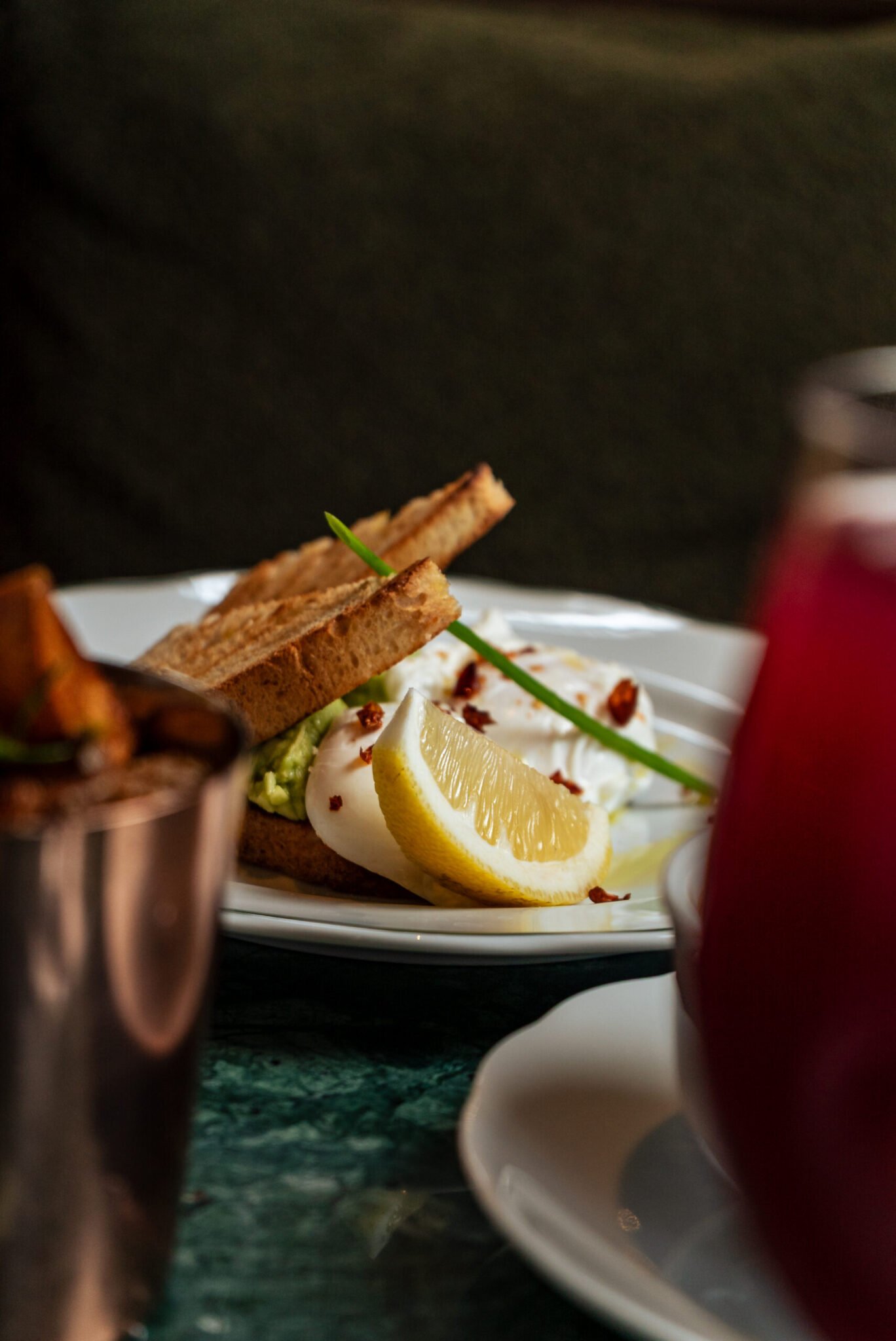F&B product photography of Vince Miklos, close up shot of an avocado toast with eggs