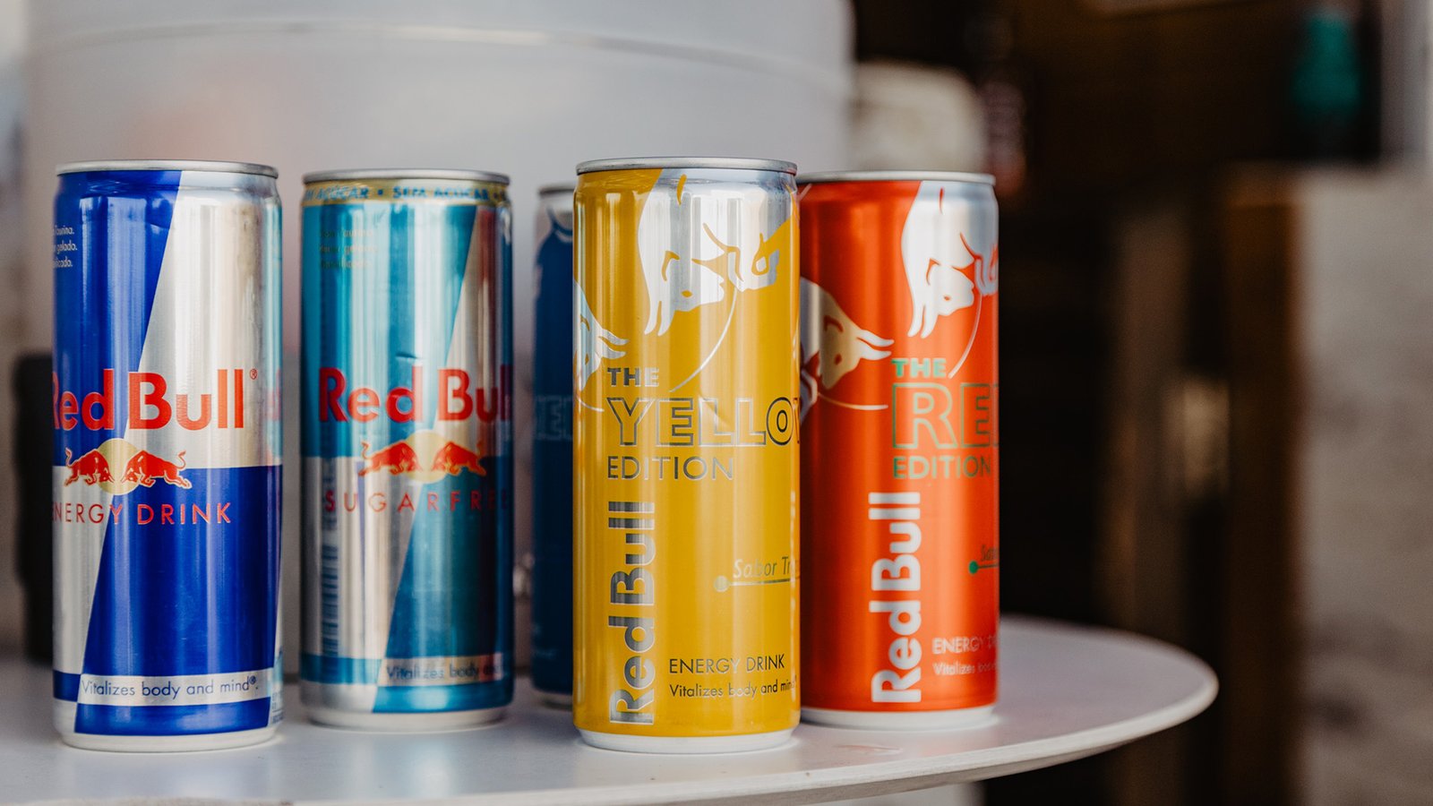 Vince Miklos Red Bull Ad graphic Design motion graphics faro algarve